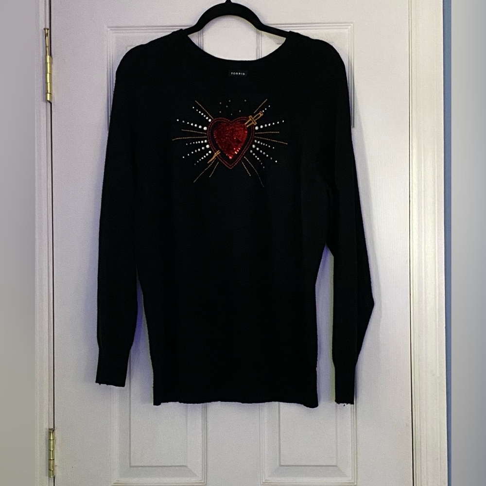 Torrid Black Sweater Size 2 - Super Cute!